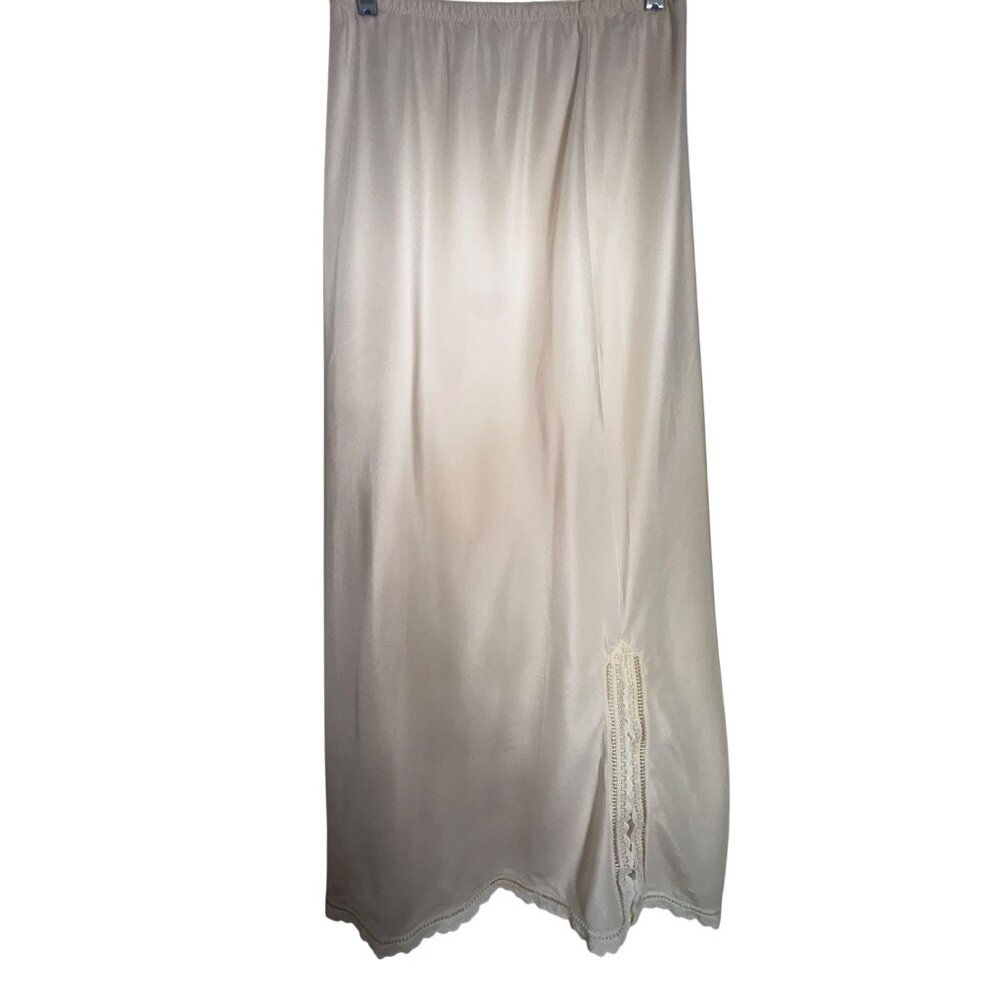Vintage‎ Saks 5th Ave Beige Nylon long Slip With Lace Hem & Side Detail Medium